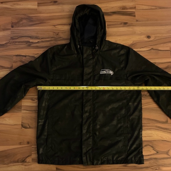 Seattle Seahawks Windbreaker - Picture 16 of 17